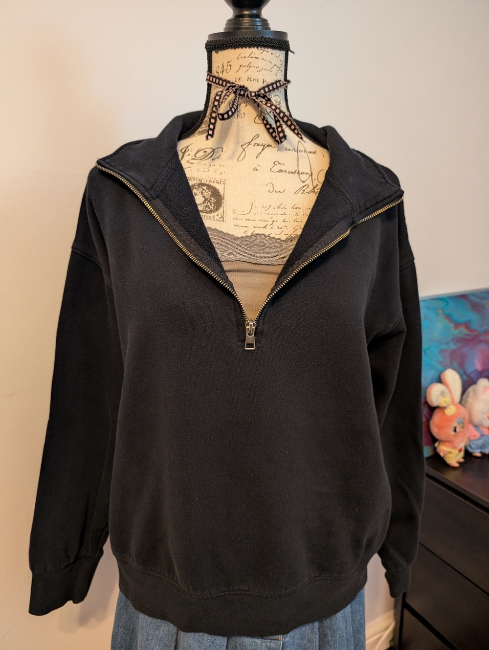 Black Quarter Zip Sweatshirt